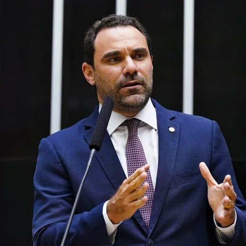 Adolfo Viana na tribuna da Câmara dos Deputados